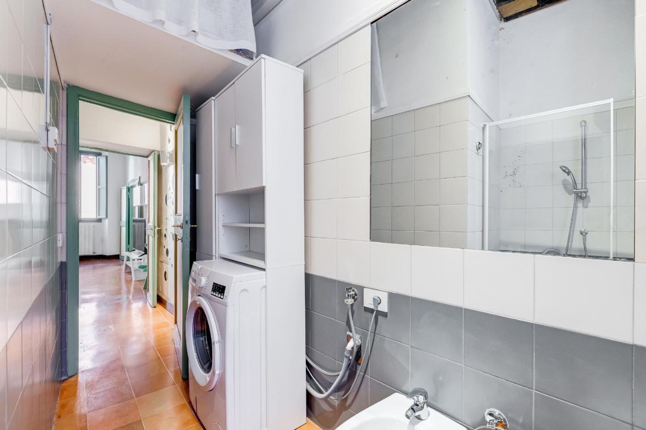 The Unique Pantheon Apartment *