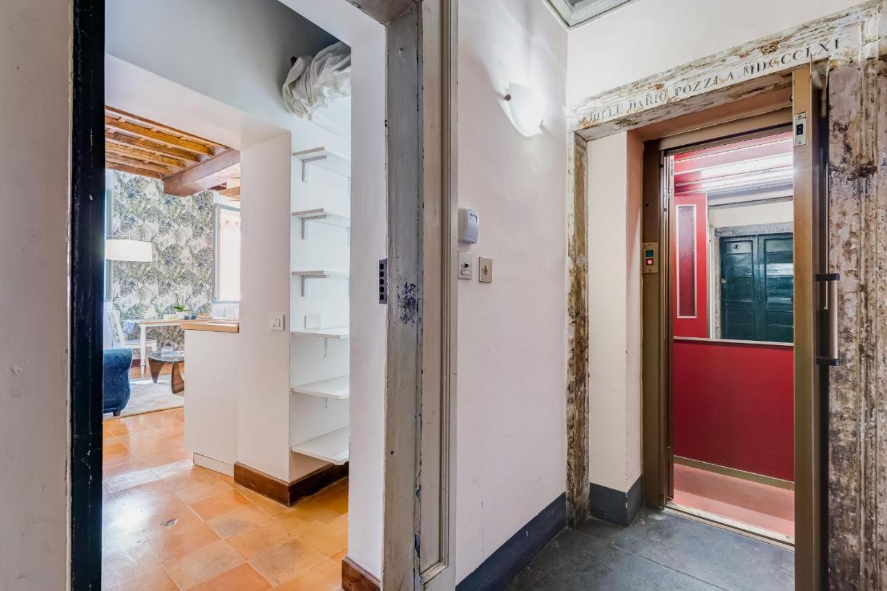The Unique Pantheon Apartment Rom
